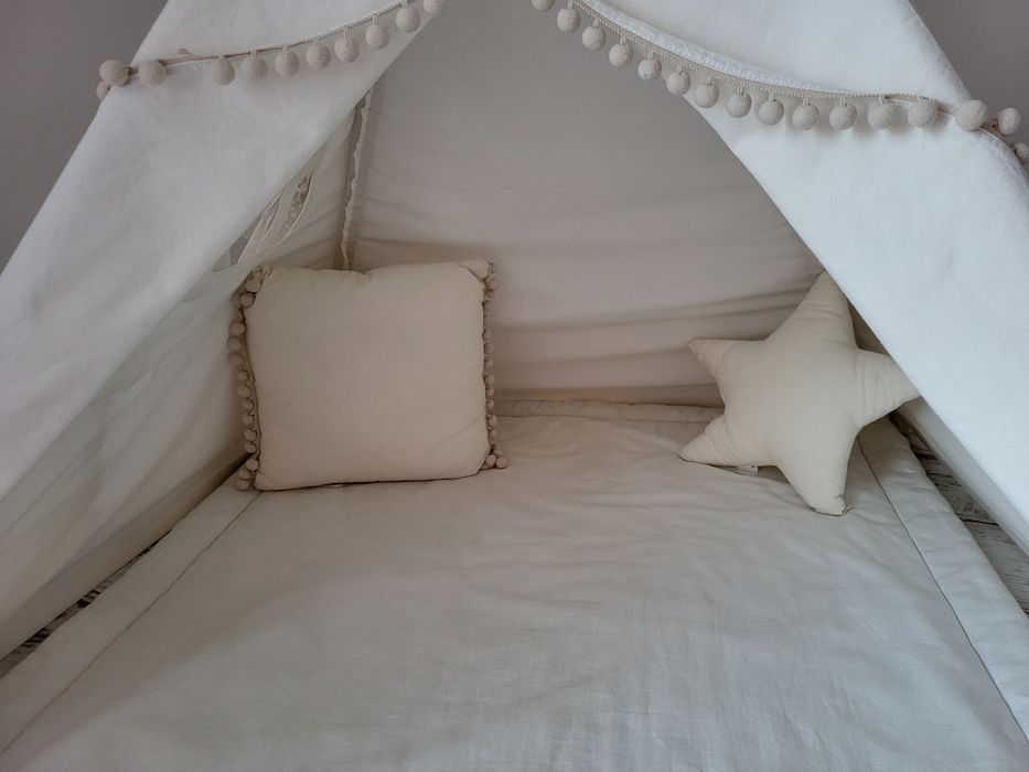 Namiot tipi + 2 poduszki