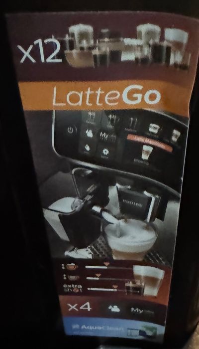 Máquina de Café Automática Philips LatteGo