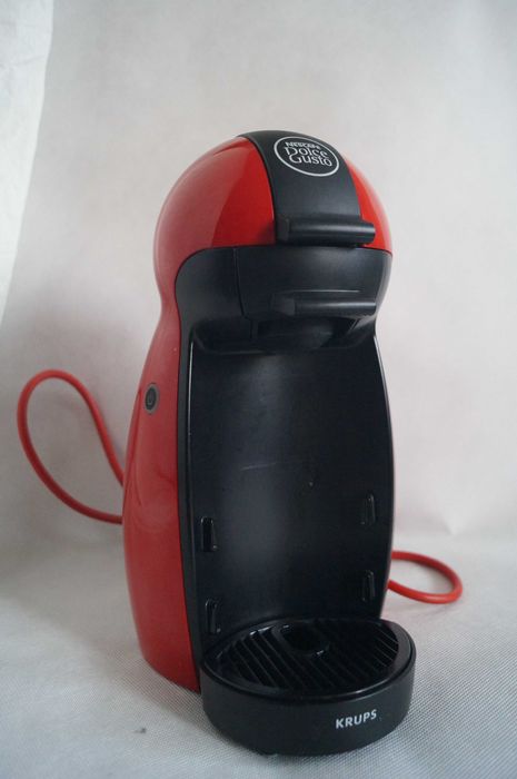 ekspres do kawy Nescafe Dolce Gusto;  na kapsułki