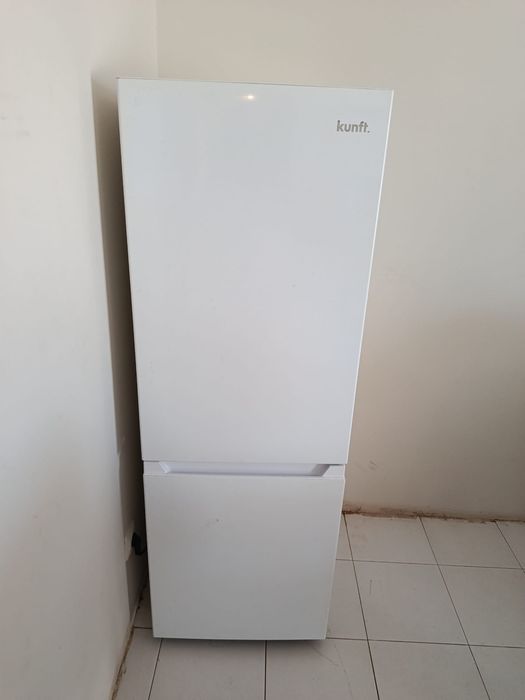 Frigorífico e biombo