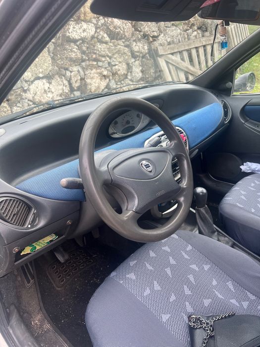 Vendo Carro Lancia