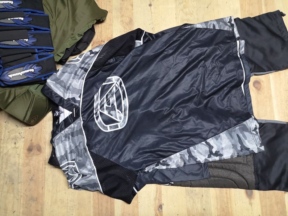 Vário material x7 para desocupar..