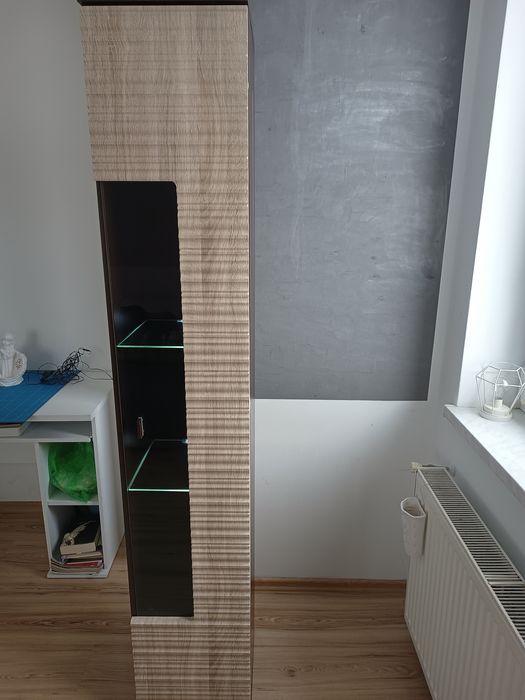 Witryna szklana, podświetlana