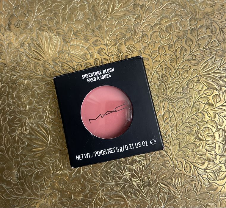 Mac Sheertone Blush róż do policzków odcień Pinch Me 6g