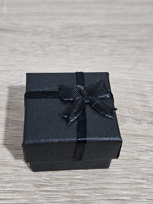 Anel torre eiffel com caixa