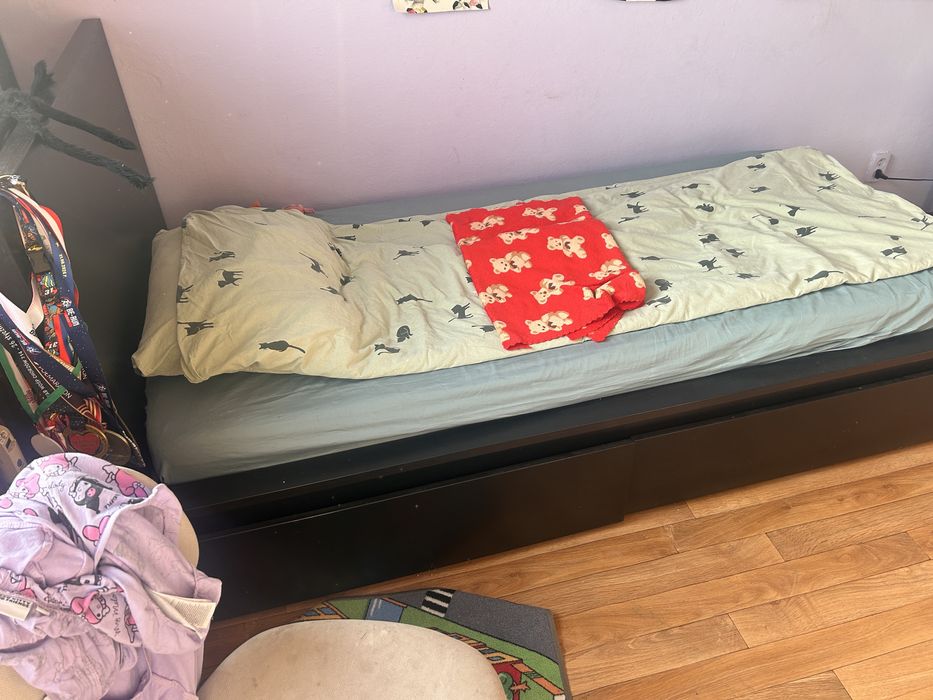 Łóżko Ikea Malm 90x200 z materacem