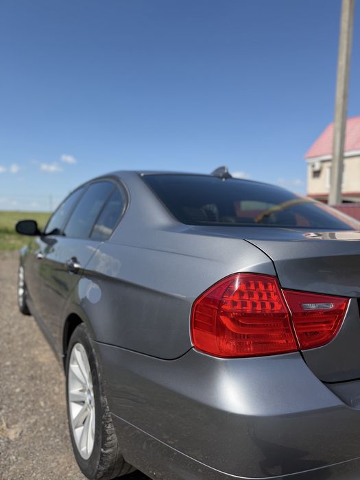 Продам BMW e90 2011 N52B30