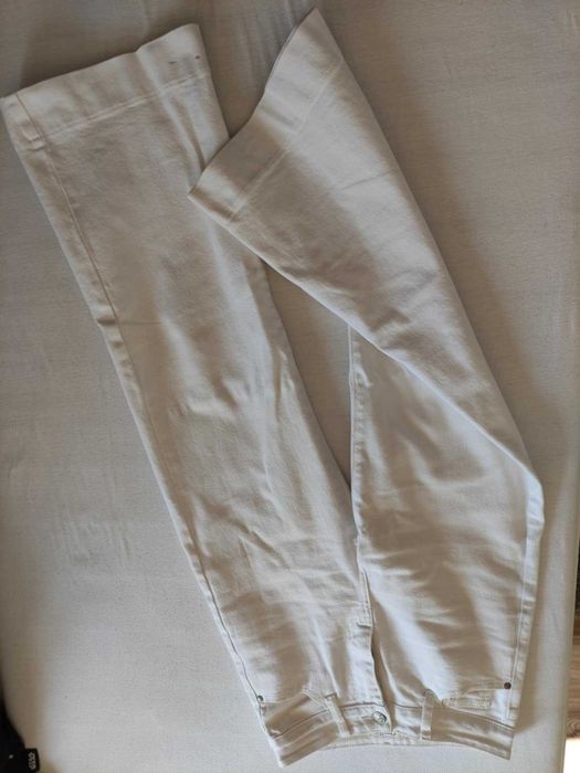 Jeansy śmietankowe rozm XS