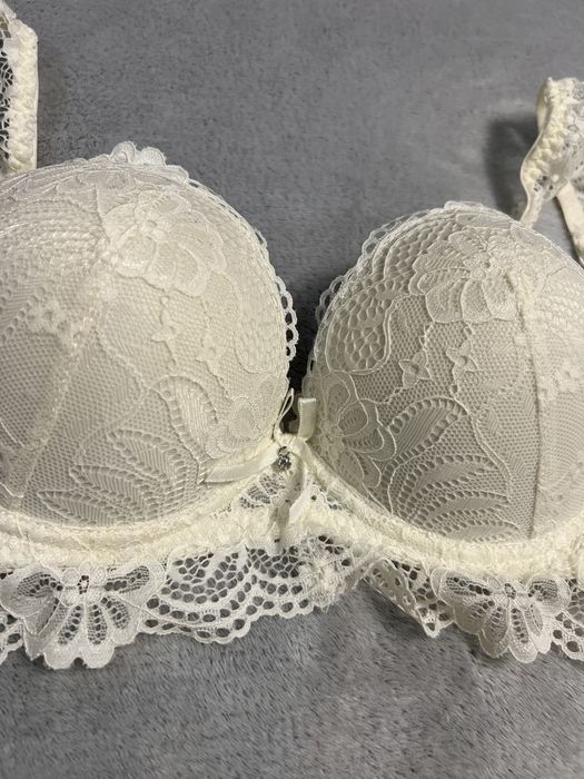 Бюстгалтер з пуш-ап V-elizabella 75С