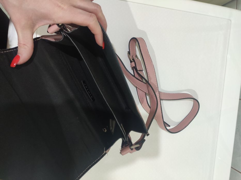 Mała torebka pudrowy róż