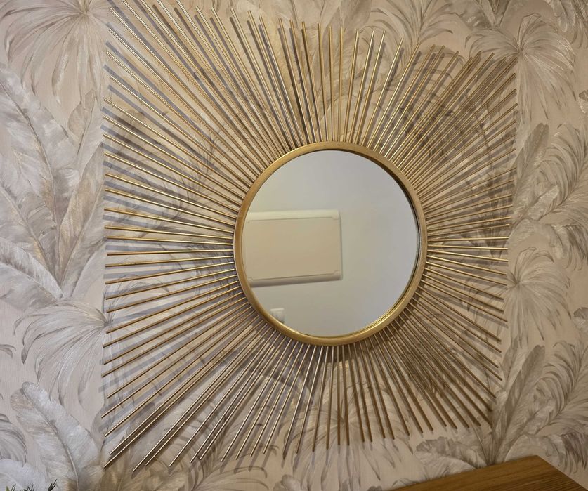 Espelho Decorativo Dourado Elegante – Estilo Moderno