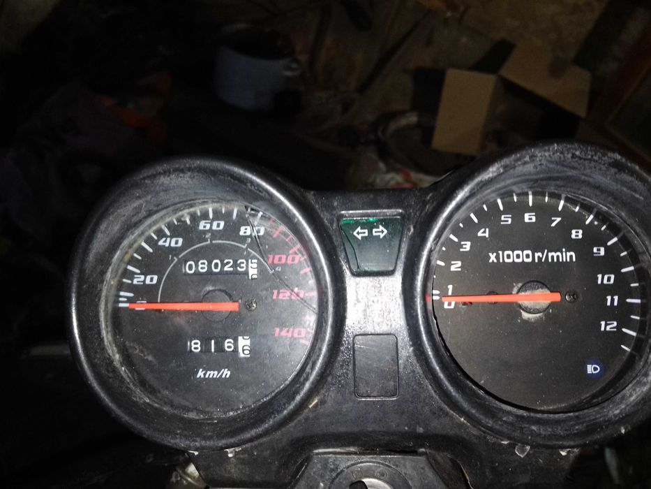 Продам приборну панель альфа