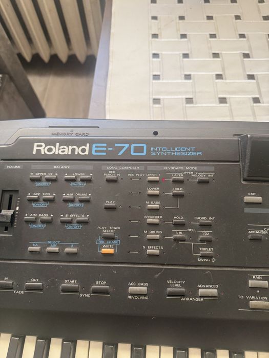 Keyboard Roland E-70
