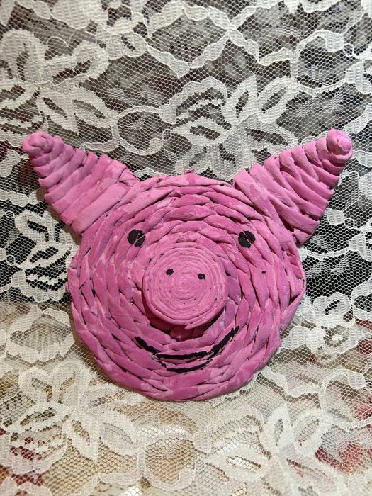 Вироби із газетних трубочок