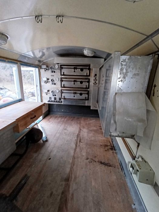 Хлібопекарня на дровах. Пекарня на колесах. Подова піч. Розмитнена