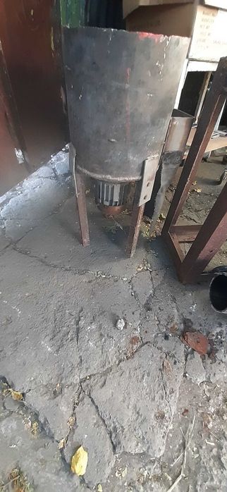 Продам електро моторы под  380