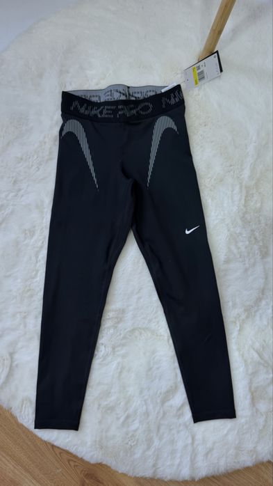 Лосіни Nike розмір s