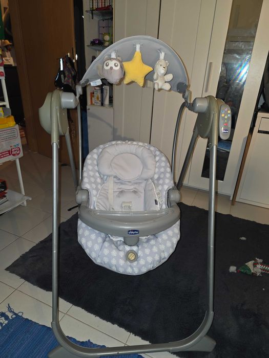 Cadeira baloiço chicco polly swing