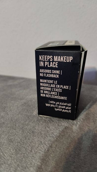 Huda Beauty Easy Bake puder Pound Cake