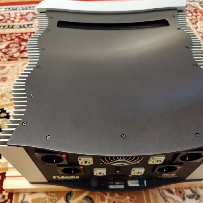 PS Audio P600 Power Plant MultiWave II Regenerator EU 220V-240V