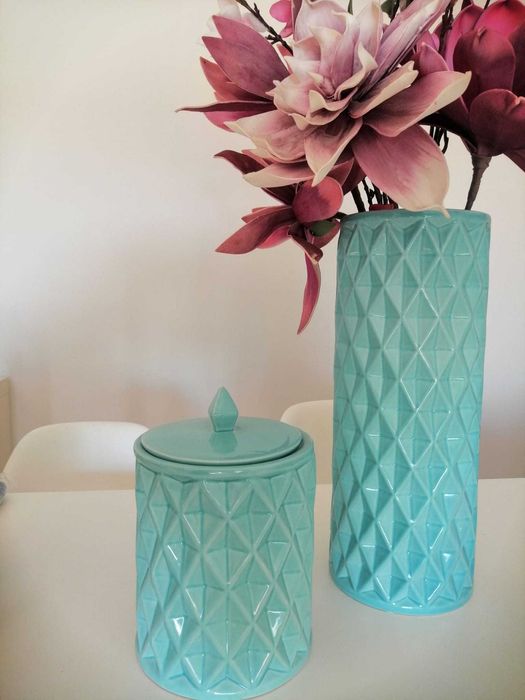 Decorative Vases64551532062210122