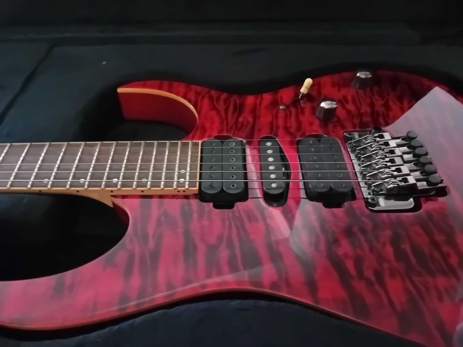 Guitarra Elétrica Ibanez RG870QMZ (usada) e Estojo