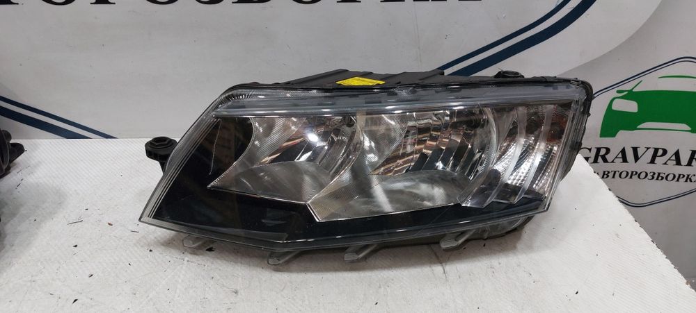 Фари до Skoda Octavia A7 2013