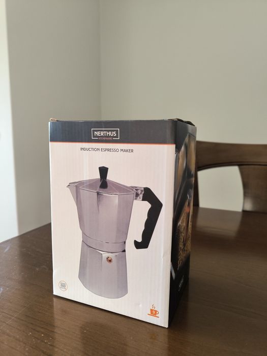 Cafeteira Italiana nova para fogão de indução - 9 chavenas