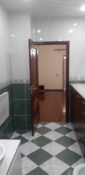 Apartamento T3 - 188m2 - LOUSADA