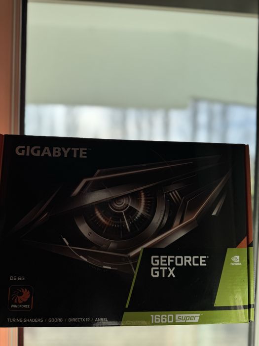 Gigabyte 1660 Super 6GB VRAM - Muito bom estado!