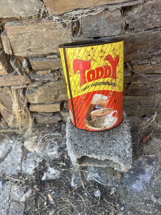 lata antiga de achocolatado Toddy Super Vitaminado