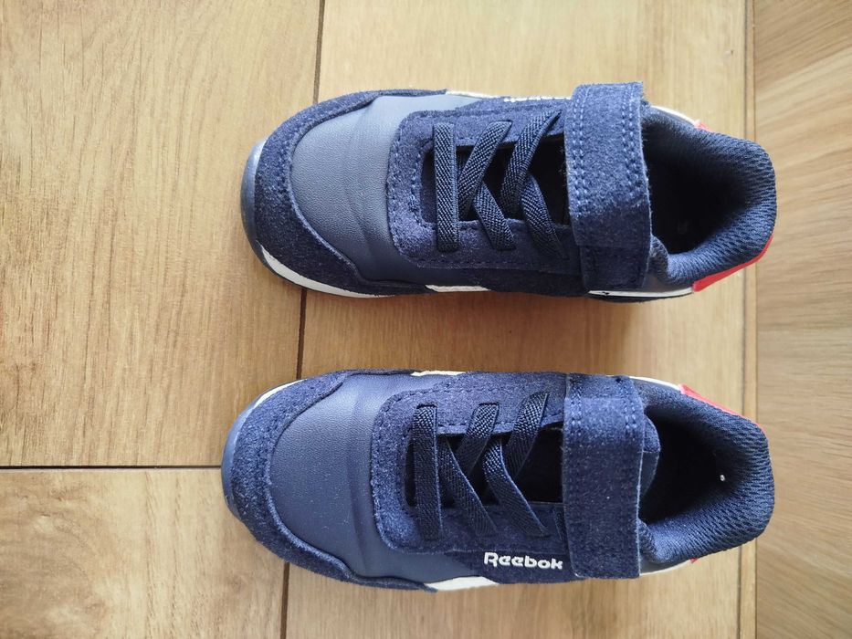 Buty dziecięce 23