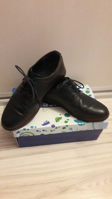 Półbuty  garniturowe  rozm. 37
