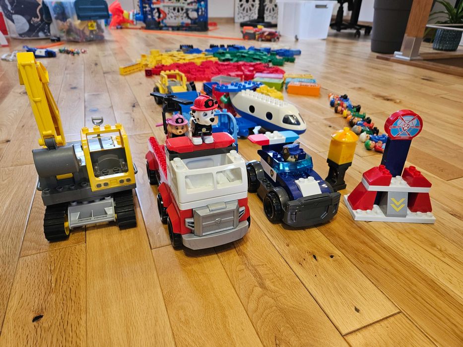 Zestaw klocków DUPLO, Mega Bloks Paw Patrol i LEGO ponad 300elementów