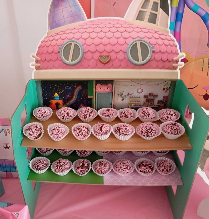 Banner da Gabby Dollhouse(180x125).
Outros artigos decoração Gabby