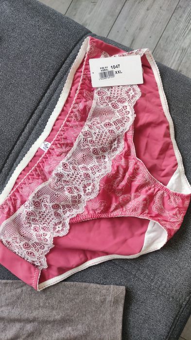 Nowy zestaw spodenki fitness Cardio Bunny , getry + gratis XL