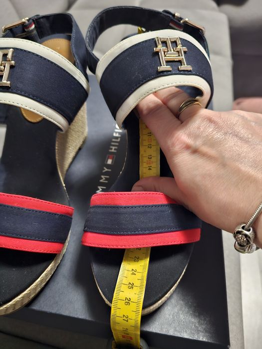 Buty na koturnie Tommy Hilfiger