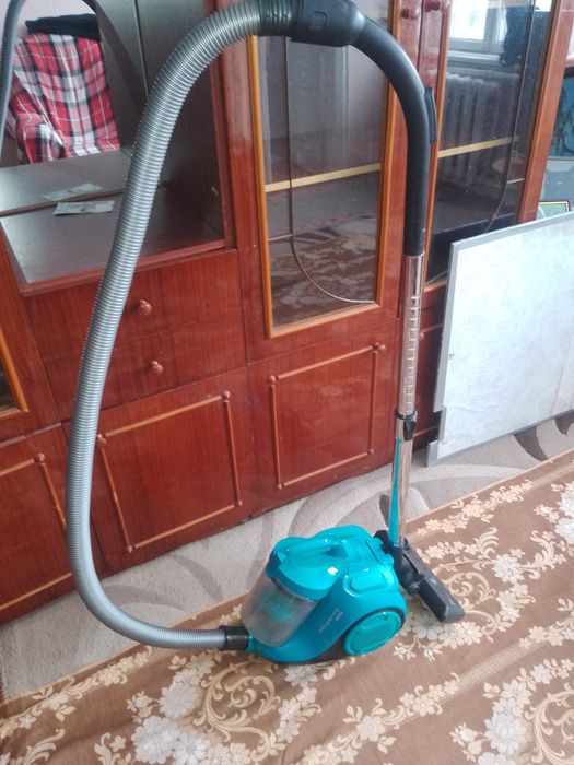 Продам пылесос Ровента