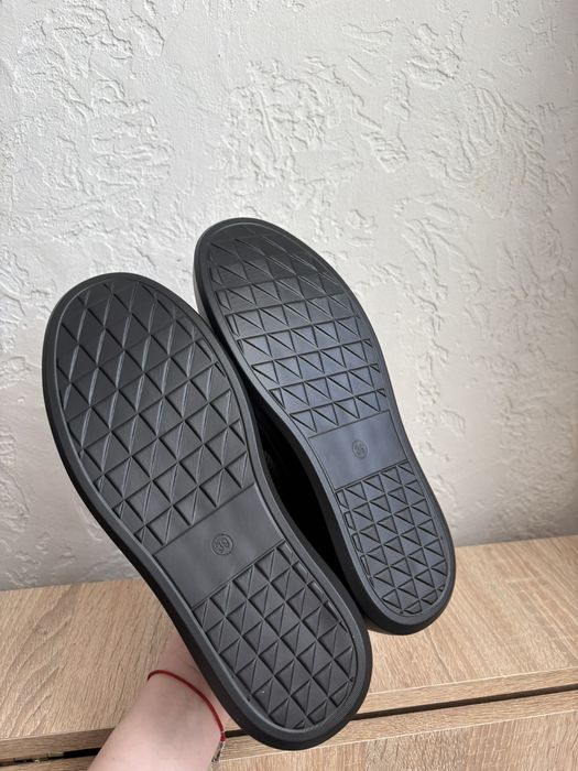 Кросівки кеди туфлі шкіряні на шнурках жіночі весна кожаные кроссовки