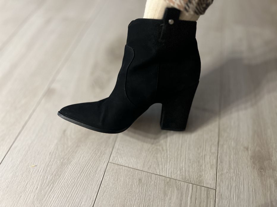 Ботильйони козаки замш 38/39