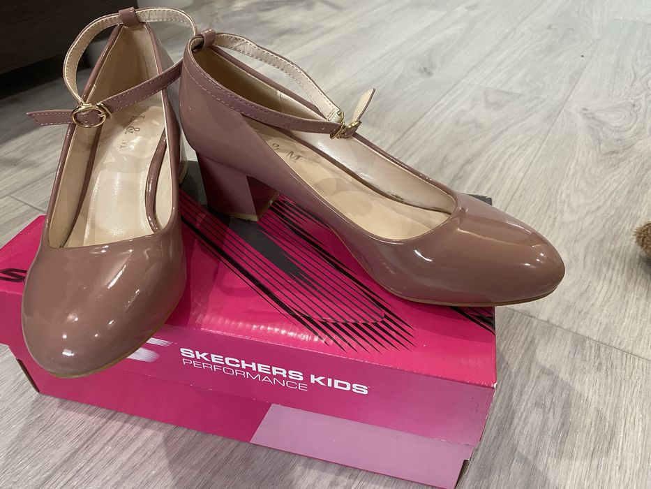 Туфли лаковые 38р