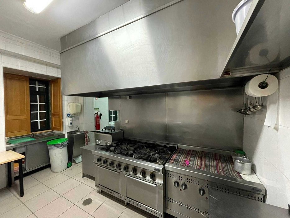 Trespasse | Restaurante totalmente equipado e pronto a funcionar