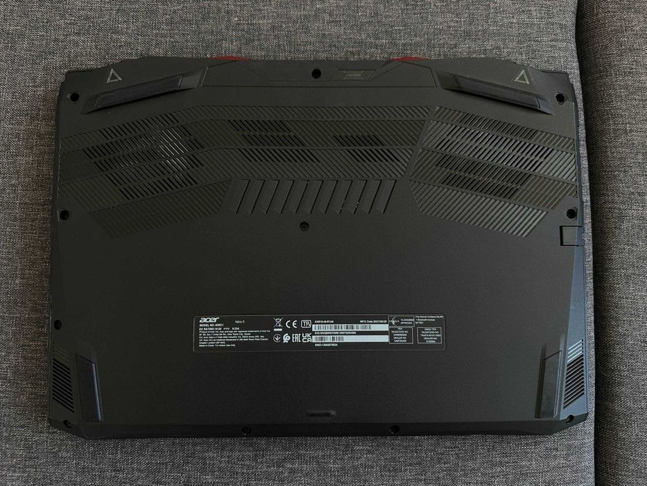 Acer Nitro 5 AN515-45-R1A6 (R5 5600H, RTX 3070)