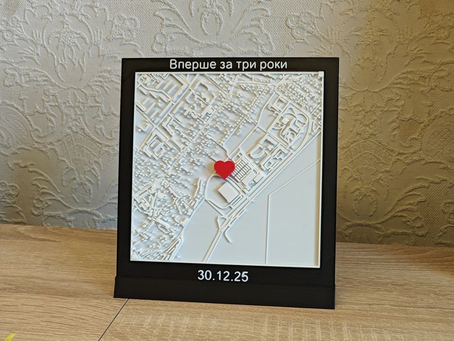 Макет вашого міста/місця зустрічі подарунок на 8 березня восьме