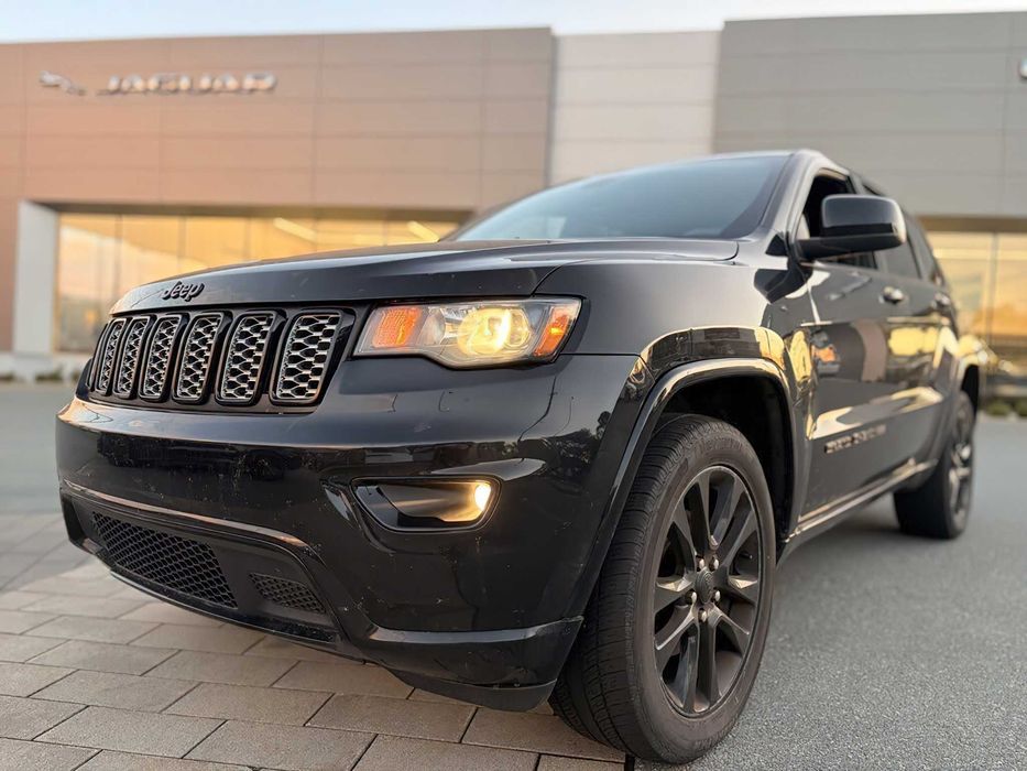 Jeep Grand Cherokee      2020