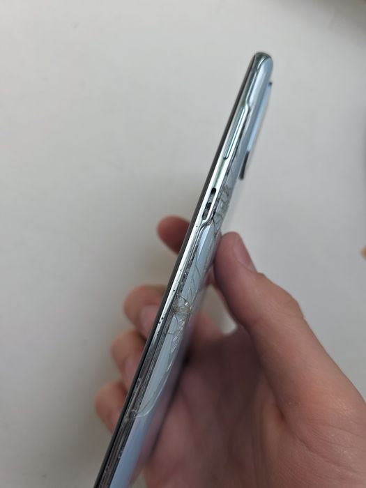 Продам samsung s20 5g 128gb