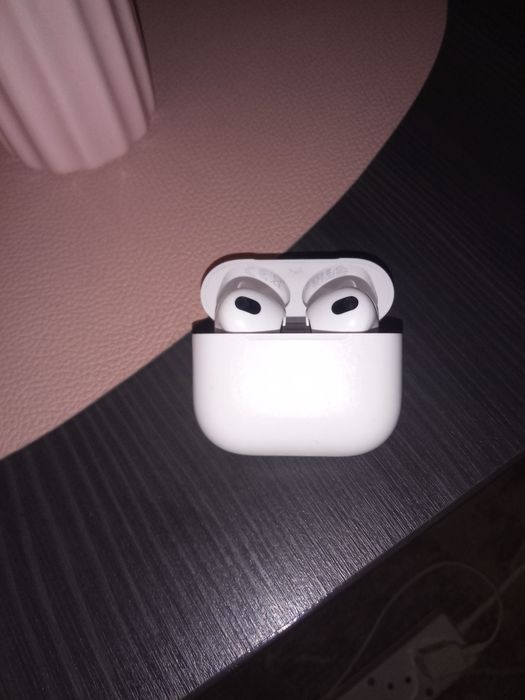 AirPods 4 gen z ANC -  IDEALNY stan, airpods do iPhone