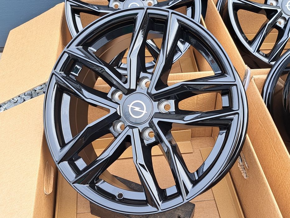 Alufelgi 16' Opel Vivaro 5x118 ET40 Nośność 900Kg CZARNE DM05