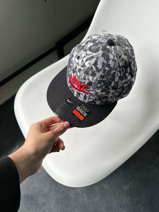 Оригінал! Nike Snapback кепка нова!