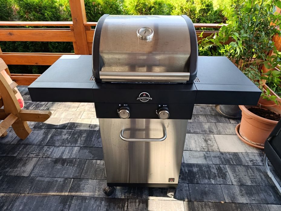Gril gazowy Jamestown